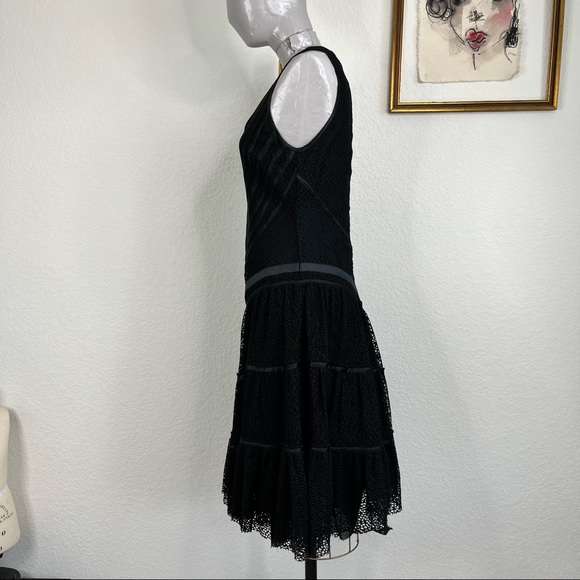 Gabrielle Strenesse Lace V Neck A Line Dress - Picture 4 of 10